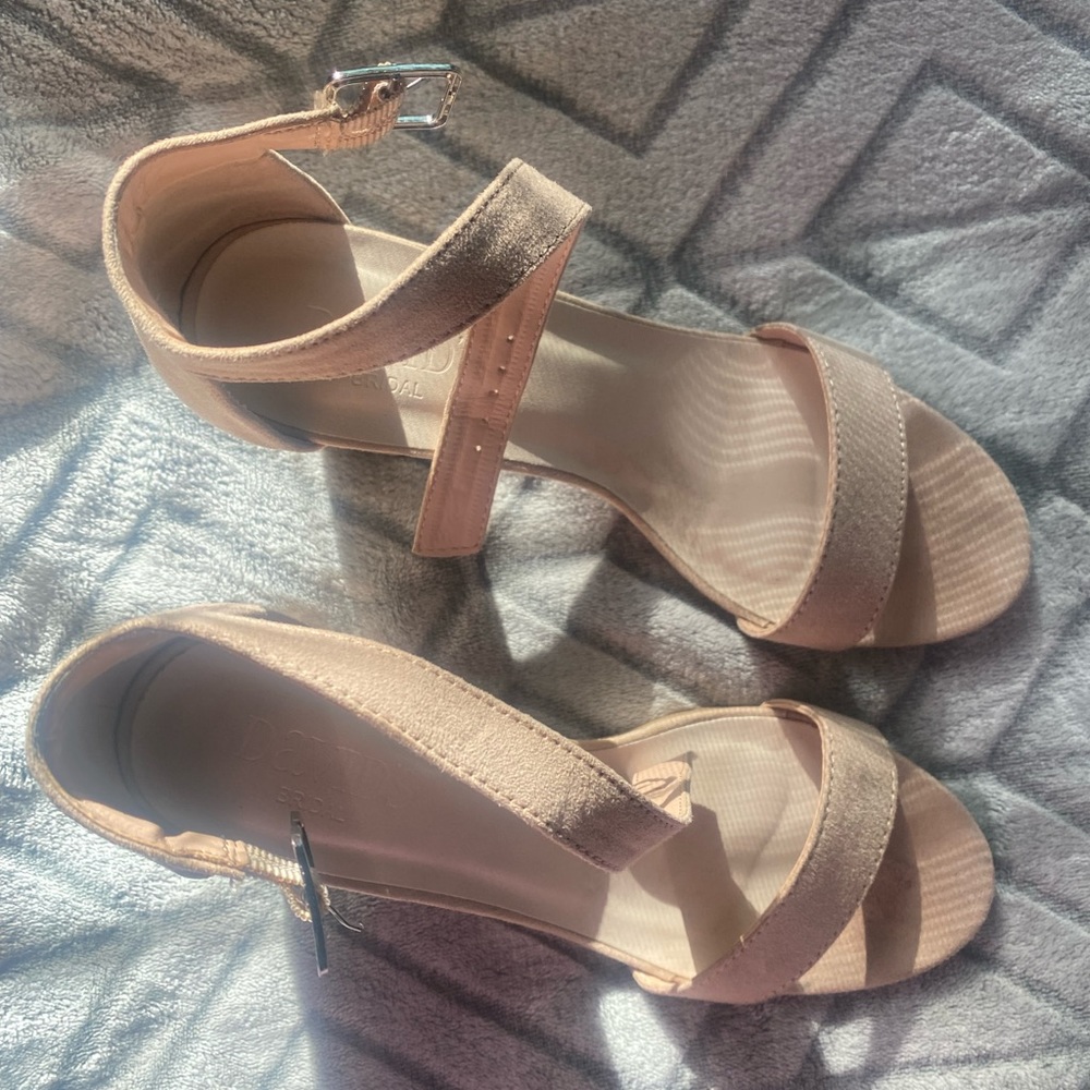 David’s bridal heels
